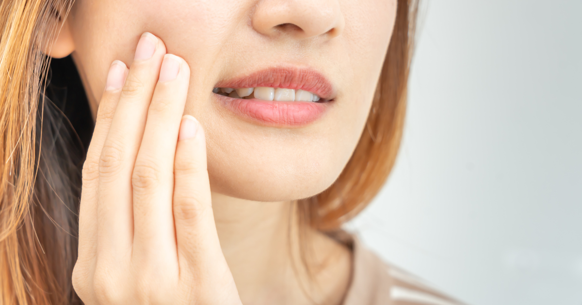 Sensibilidad dental en Huércal-Overa: por qué aparece y cómo puedes tratarla